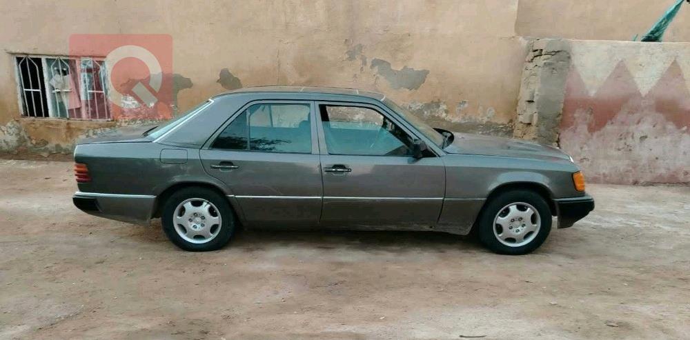 مرسيدس بنز E-Class